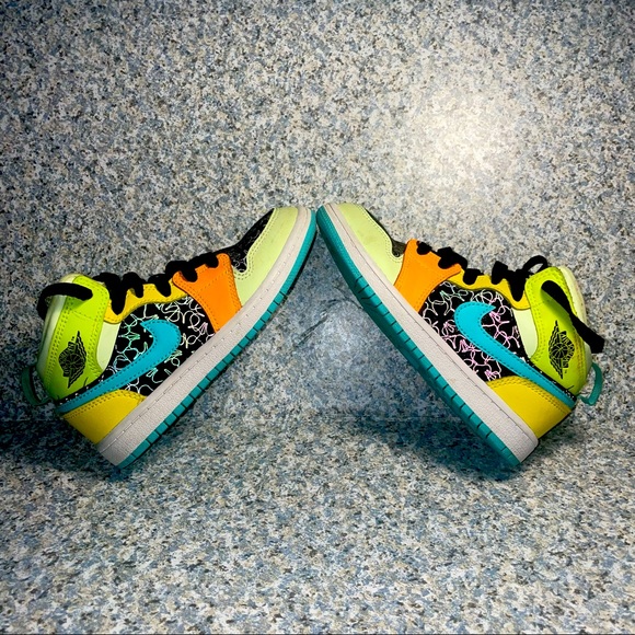 Air Jordan Mid SE Aurora Green (GS)